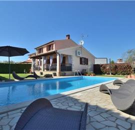 3 bedroom villa with pool near Poreč, sleeps 6
